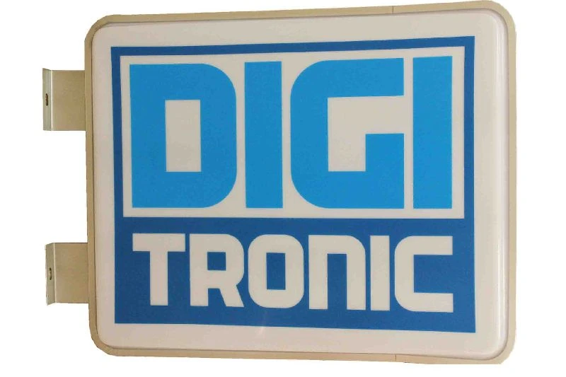 Световой двухсторонний короб DIGITRONIC 670х550 мм