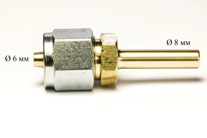 Переходник для PVC с трубки д. 6 мм на 8 мм